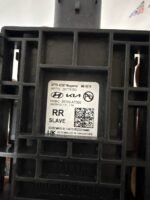 KIA NIRO UNIT ASSY-REAR CORNER RADAR,RH Радар заднього кута в зборі, правий 99150AT000 - Зображення 2
