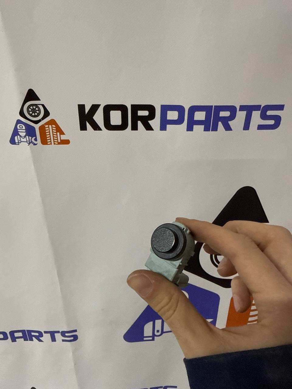 agacagiaaxkbaaibm2ld Genesis GV60 ULTRASONIC SENSOR ASSY-P.A.S Датчик паркування (ультразвуковий) 99310CU500NCM - Зображення 1