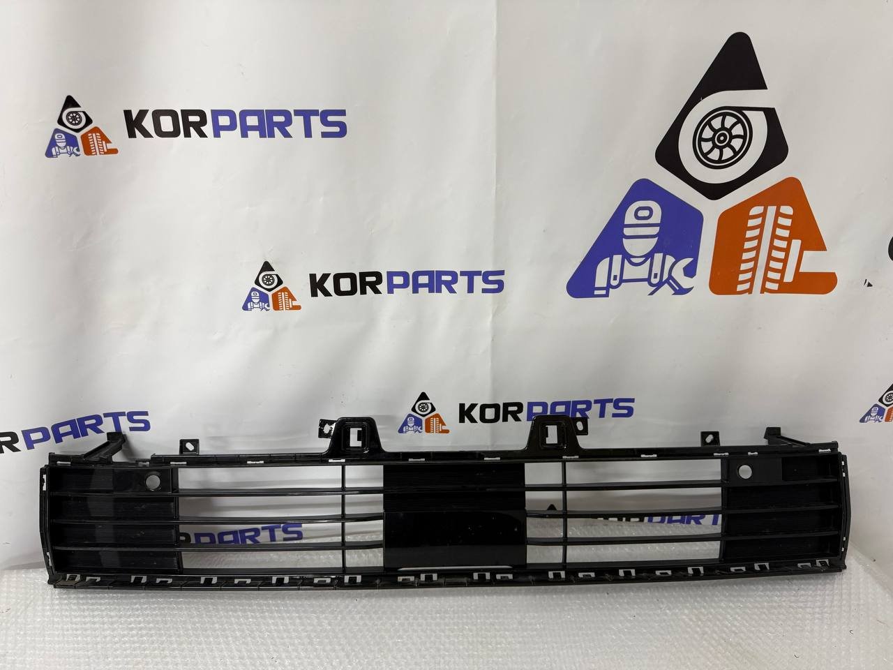 agacagiaaxkbaaibs2ld Hyundai Santa Fe MX5 GRILLE-FRONT BUMPER Решітка переднього бампера 86531P6100 - Зображення 1