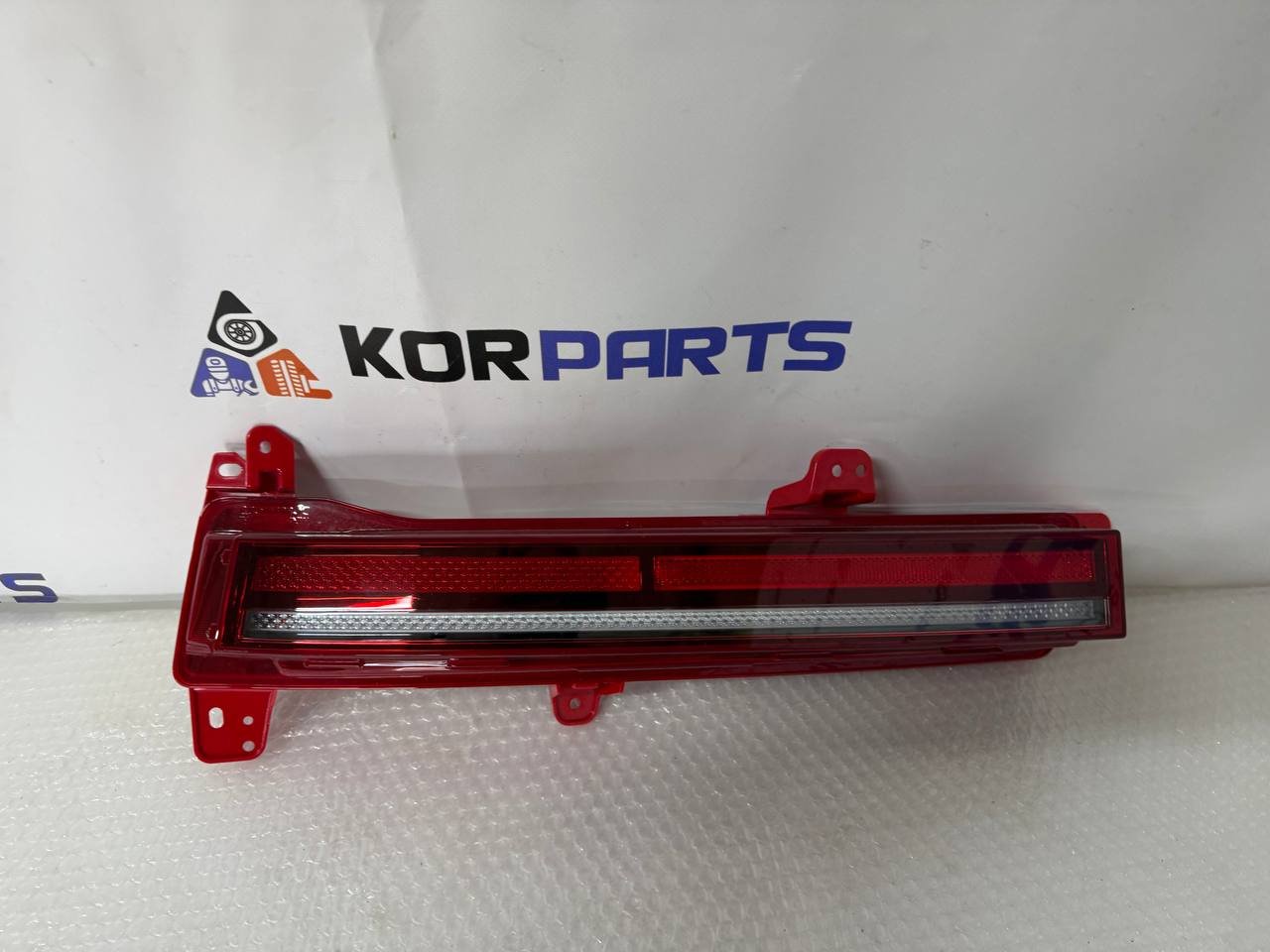 agacagiaaxkbaaicr2le Ліхтар задній правий нижній в зборі Hyundai Santa Fe MX5 LAMP ASSY-REAR COMB RH,LWR 92406p6100 - Зображення 1