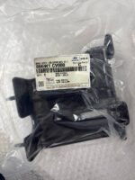 KIA EV6 BRKT ASSY-RR U/CVR MTG NO.2 Кронштейн кріплення заднього нижнього кожуха №2 866w1cv000