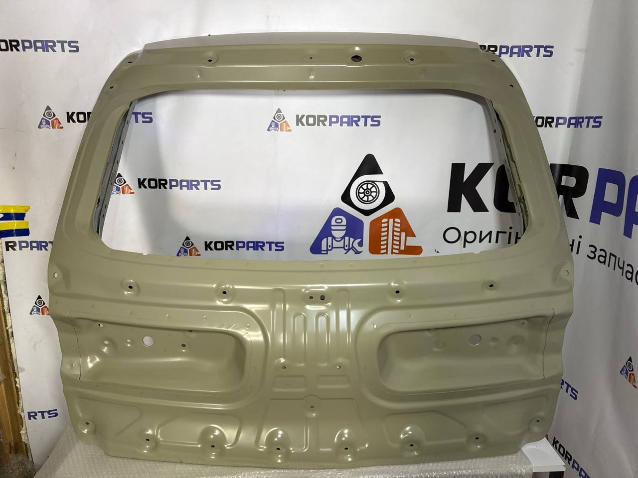 agacagiaaxkbaaiqvwls Genesis GV70 EV PANEL ASSY-TAIL GATE Панель задніх дверей (у зборі) 72800DS001 - Зображення 1