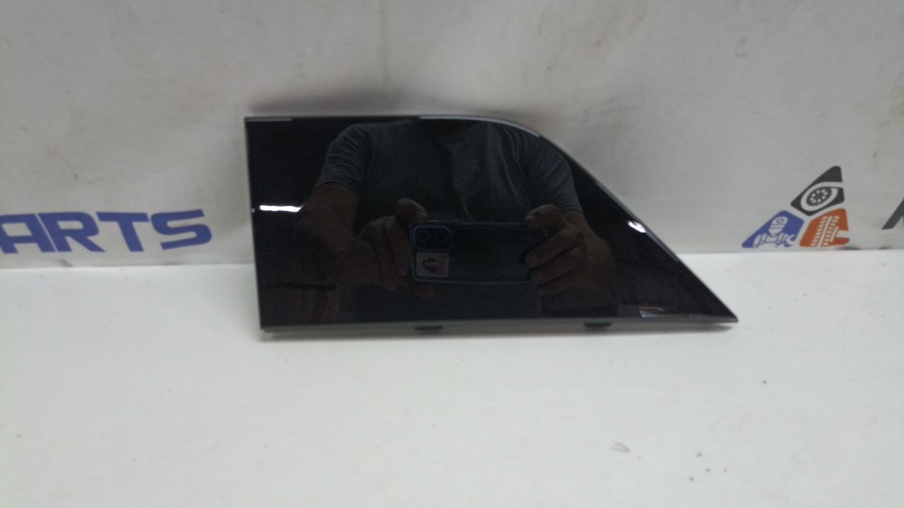 x3oyrx7ynutmohwakmkdmmr6k0ao7b7i Накладка переднього бампера центральна Hyundai IONIQ 5 Front bumper center cover 865M2GICA0 - Зображення 1