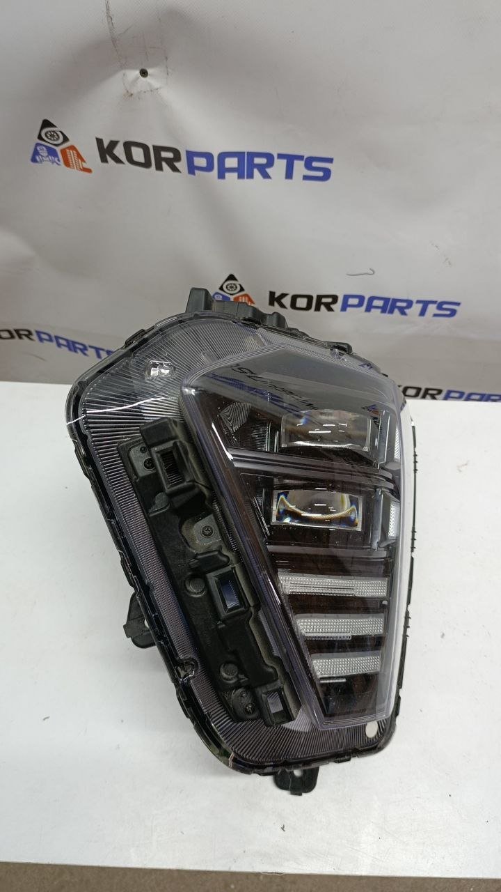 S1Ek5c2KXVEhsbHqsg8uhG6D0Lu4k3az Фара права в зборі Hyundai Kona 92102BE100 - Зображення 1