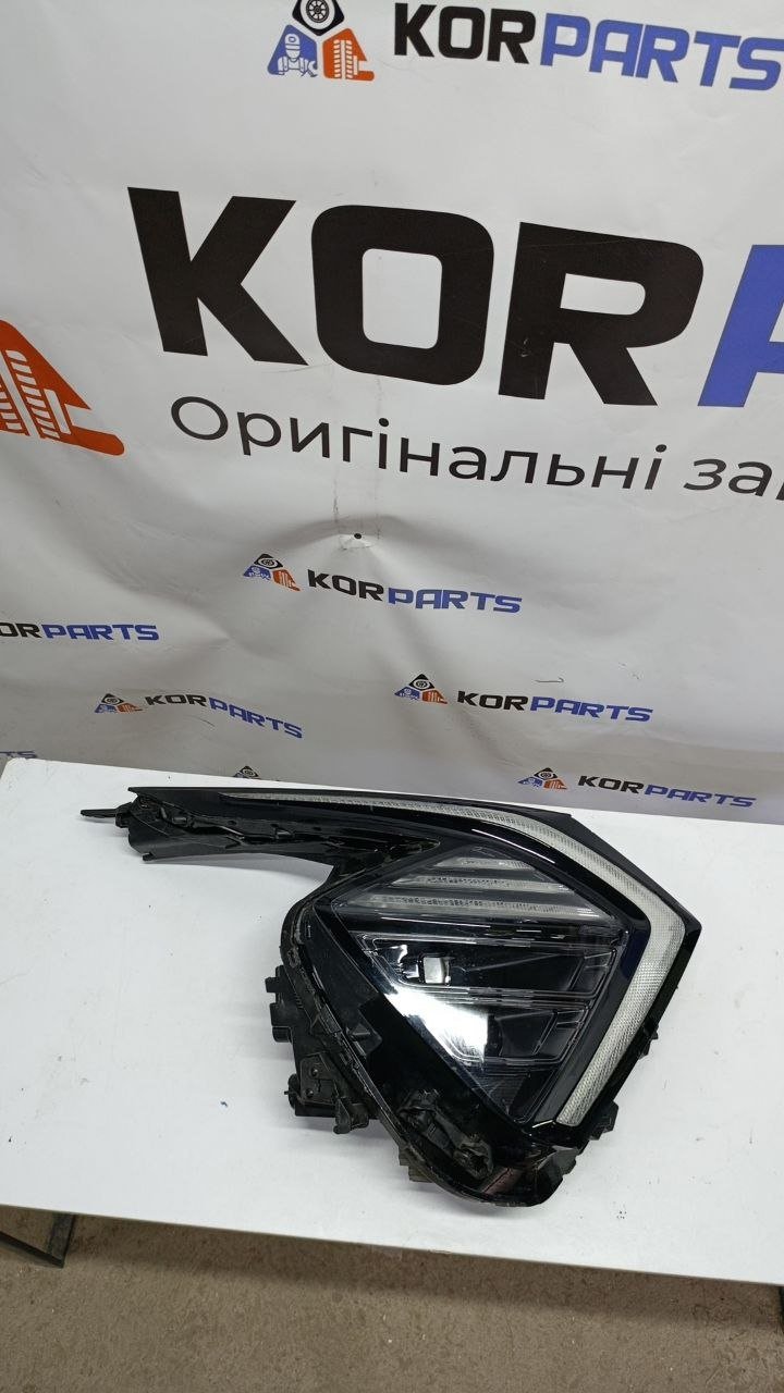 bNsZBgFEvrlXgDA3dbNNUreUtsDTYUEC Фара права в зборі Kia Sportage NQ5 92102P1000 - Зображення 1