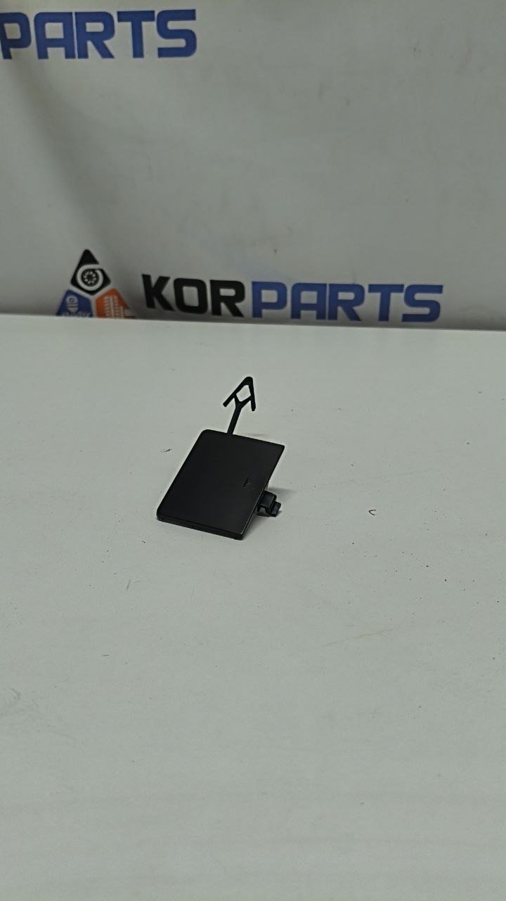 j4nrqnnqelyuushrmdbj0ncnoopvz7pl Заглушка заднього гака буксирування Hyundai Santa Fe MX5 Rear towing hook cap 86617P6010 - Зображення 1