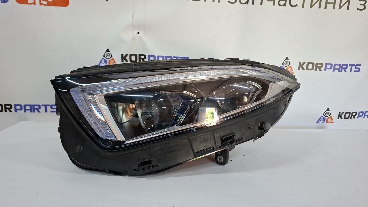 kax79nlurhydm1wi4zzdihlea55rlt1a Світлодіодна фара права Mercedes-Benz CLS C257 LED Headlight Right A2579069902ZGS001 - Зображення 1