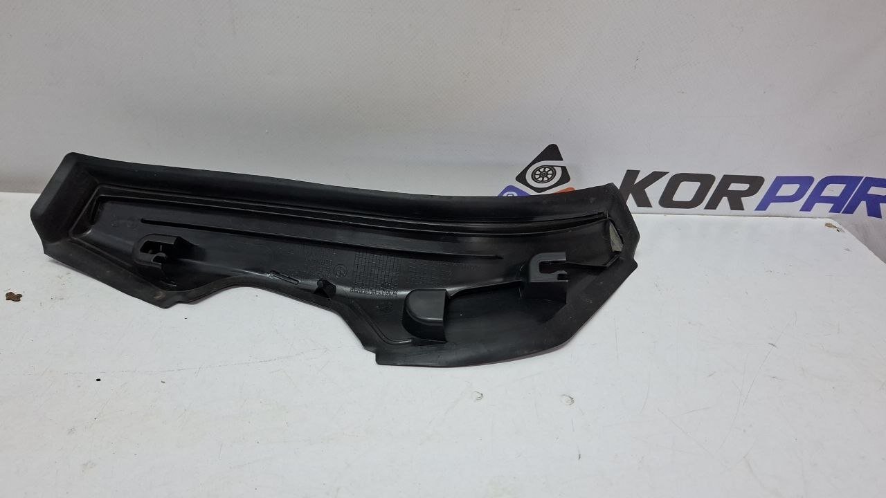ny8tnp0rrptyywrkhbq7fhf26padldho BMW 5 Series (G60, 2024–2025) Накладка (фінішер) заднього ліхтаря права 51495A01524 - Зображення 1
