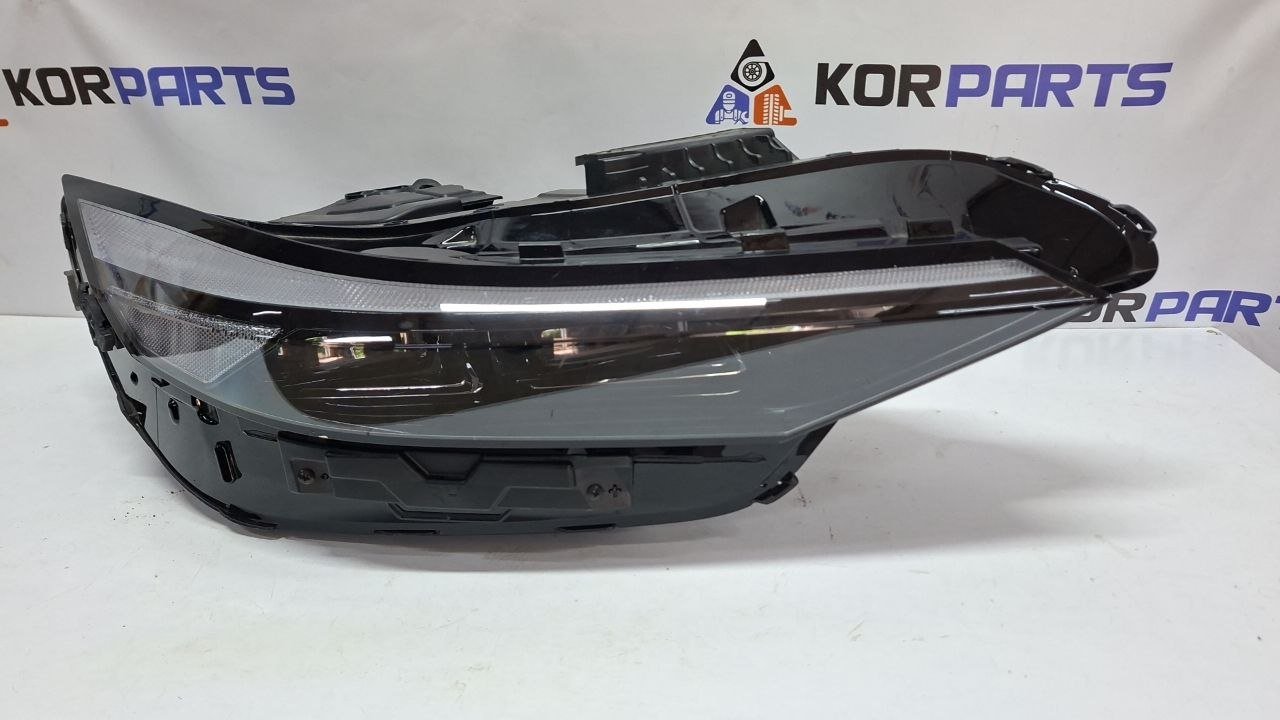 z3ndndgdhxn0yy5gstgaakrpenlgx9em Основна фара Hyundai Elantra / Avante CN7 Hyundai Elantra (CN7) LED headlamp RH 92102AA700 - Зображення 1