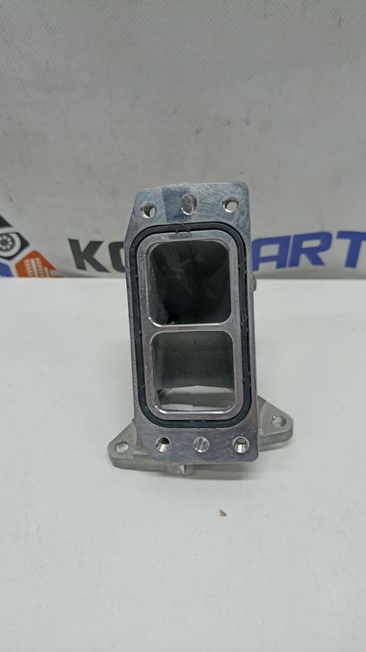 cCGE21AZIDlBOW0Gs6EWzWZq63WUY1G5 VAG (VW/Audi/Skoda/Seat) Патрубок повітряний дросельної заслінки 04L128637B (Б/В) - Зображення 1